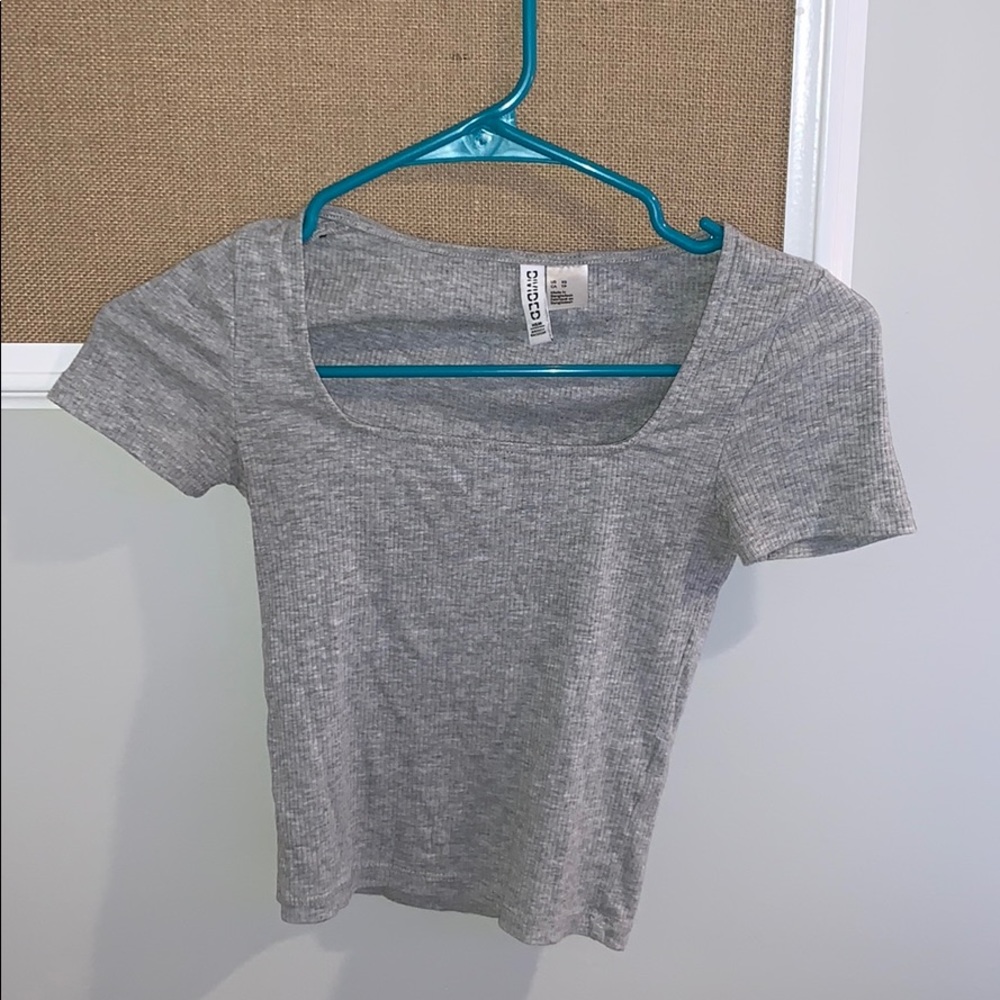 cute square cut top!